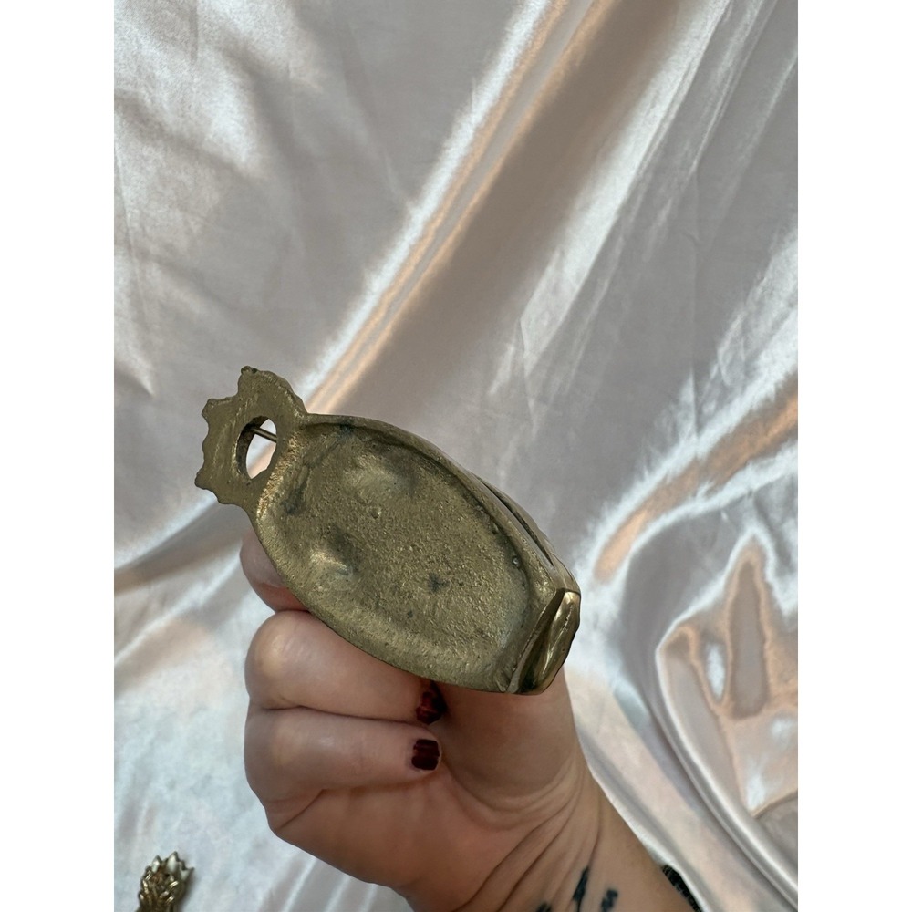 2 Vtg Brass Whale & Pineapple Paper Clip Paperweight Door Note Holder Hangable - Picture 3 of 6